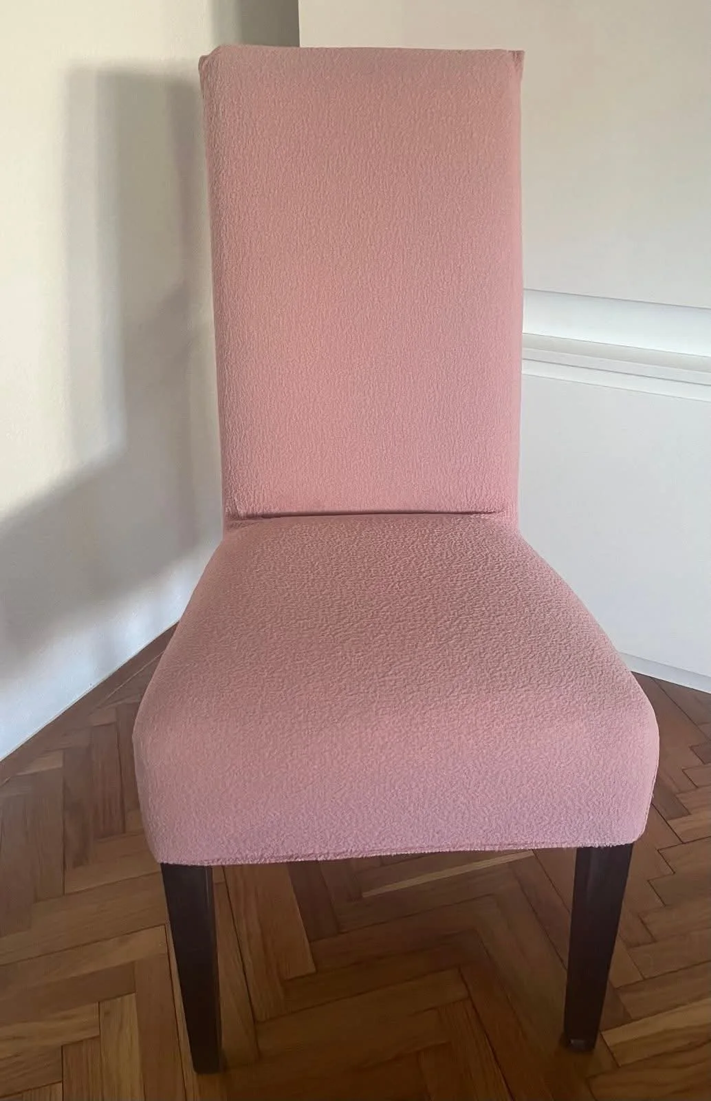 Navlaka za stolicu Glatka, puder roze